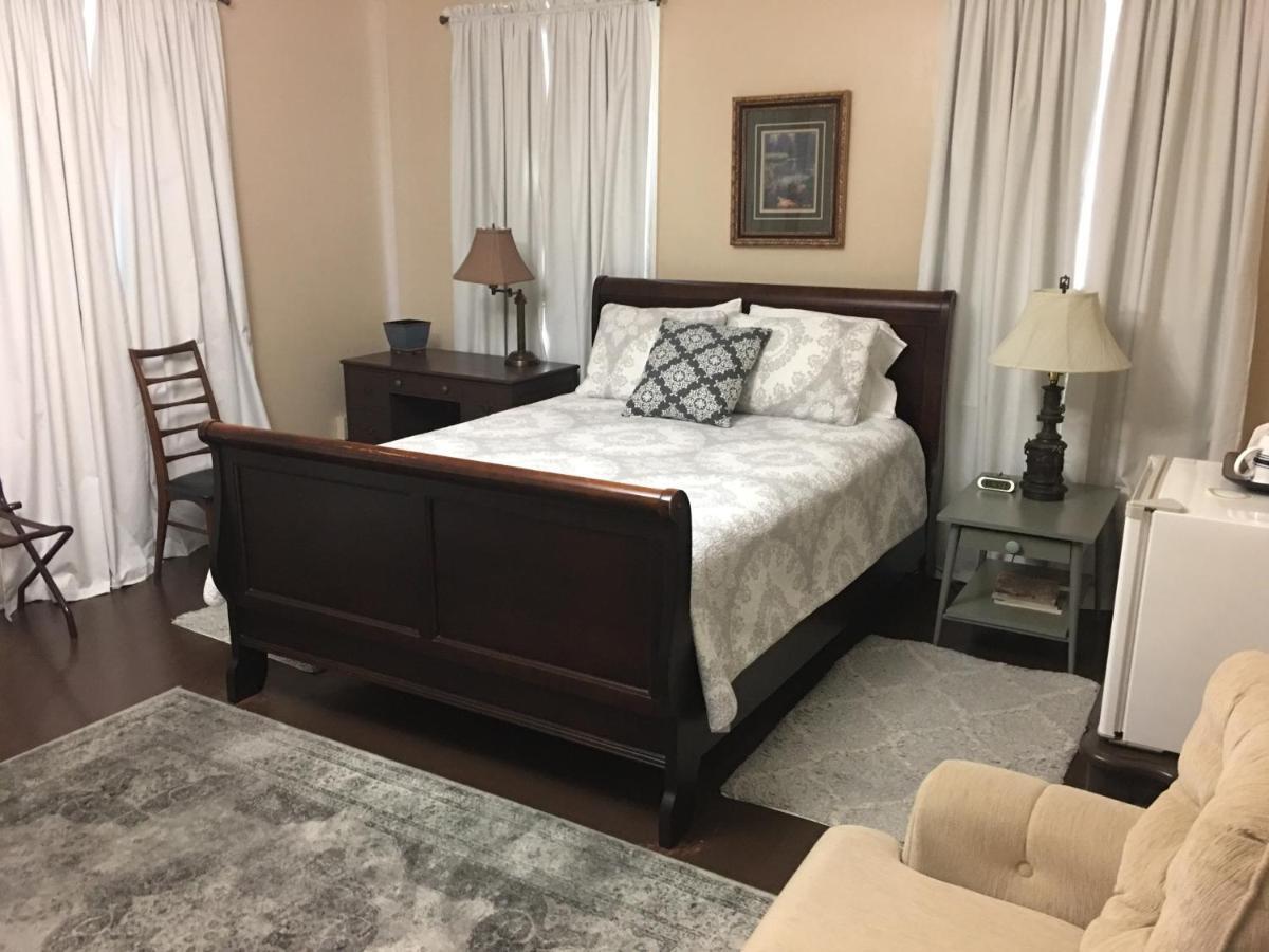 Oak Manor Inn Hartsville Dış mekan fotoğraf